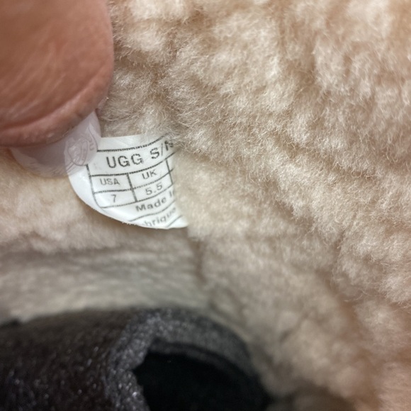 UGG Australia Classic Short (Champagne/Brown) Sparkle Boots - Picture 3 of 4